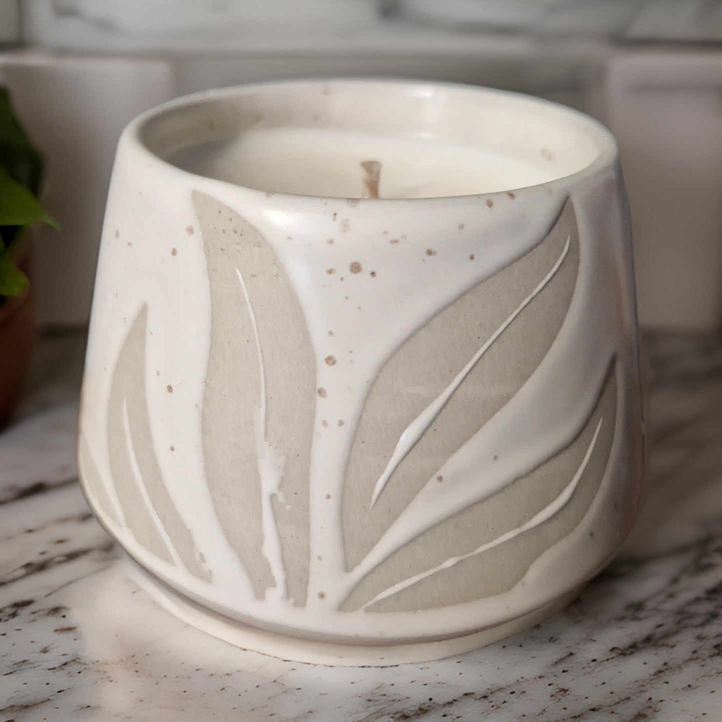 Hesperantha Detail Plant Pot | Sage Essential Oil Candle